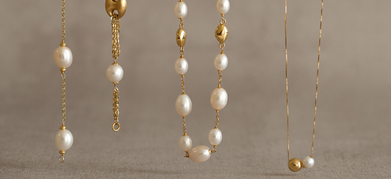 Gift Guide: Best Gifts for the Pearl Lover