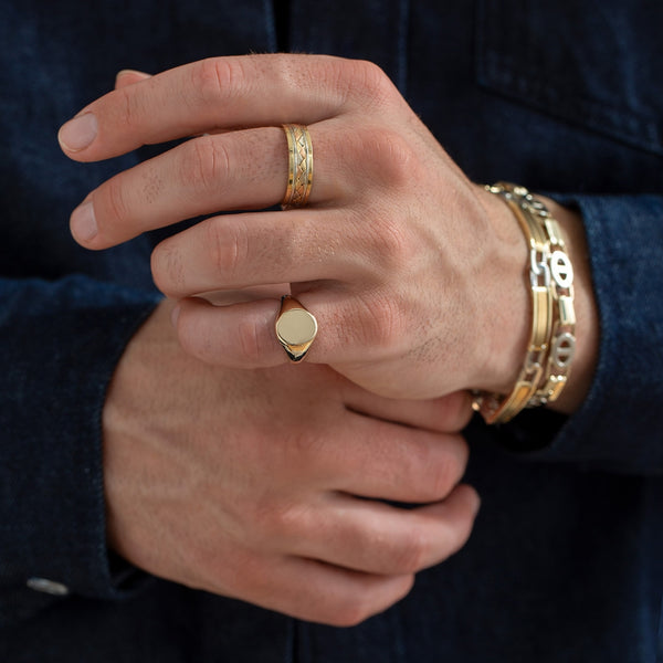 9ct yellow gold gents signet ring for cresting Ryan Thomas Jewellers