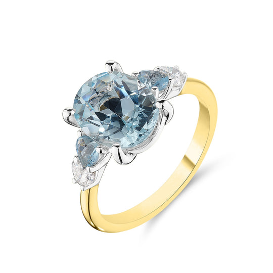 Yellow Gold Oval Aquamarine & Diamond Ring