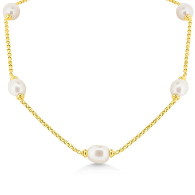 An 18ct yellow gold necklace featuring a series of lustrous cultured pearls joined by a high polished link chain.