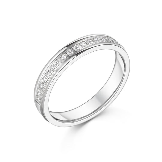 18ct White Gold Half Circle Single Row Band